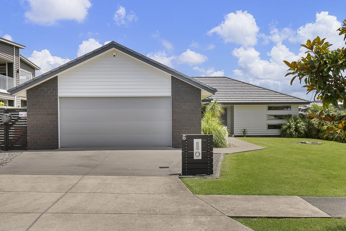 6 Defender Crescent, Beachlands, Auckland - Carousel 35