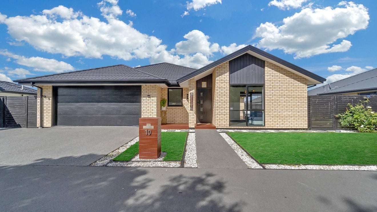 10 Dellaca Lane, Wigram, Christchurch - Carousel 1