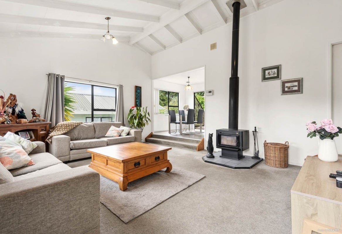 12 Kearney Place, Massey, Auckland - Carousel 2