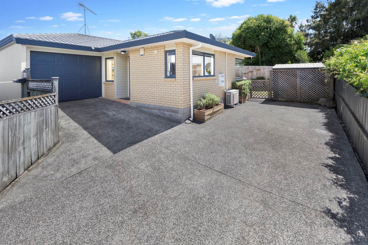 3/173 Wellington Street, Howick, Auckland - Carousel 2