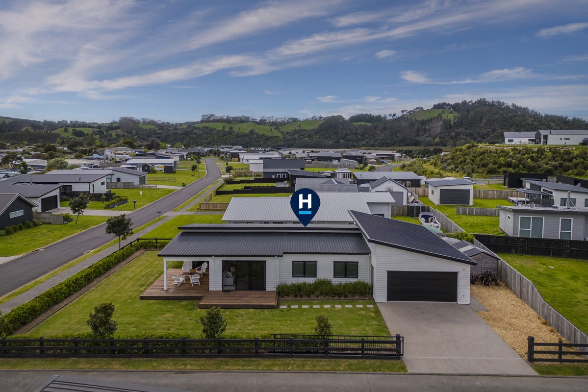 23 Navigation Drive, Cooks Beach - Carousel 1