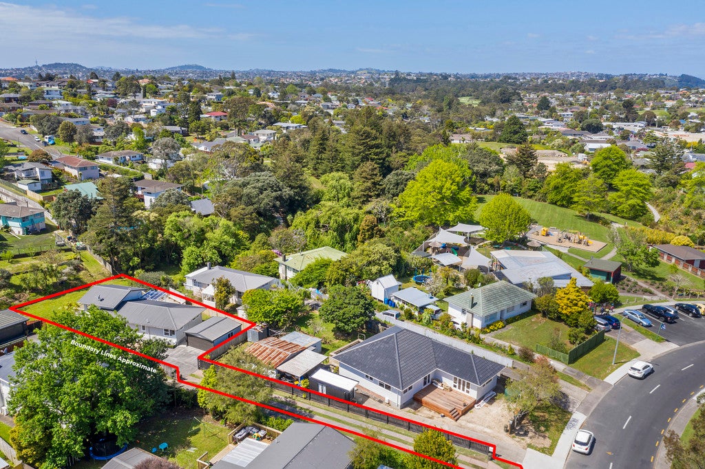 20 La Rosa Street, Green Bay, Auckland - Carousel 22