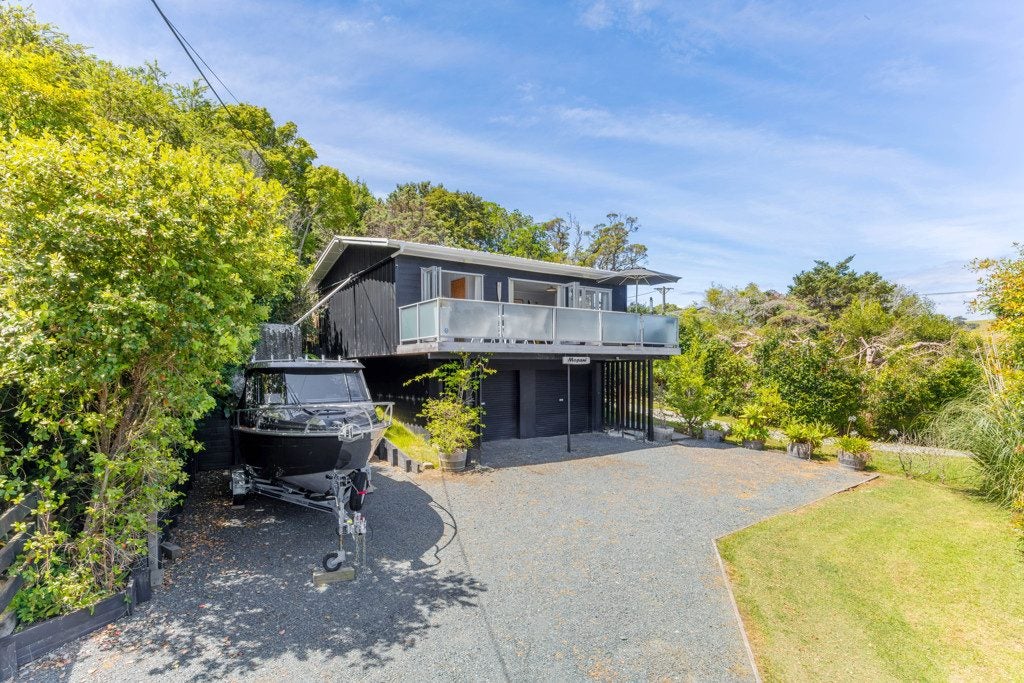 57 Clinton Road, Tawharanui Peninsula, Tawharanui Peninsula - Carousel 1