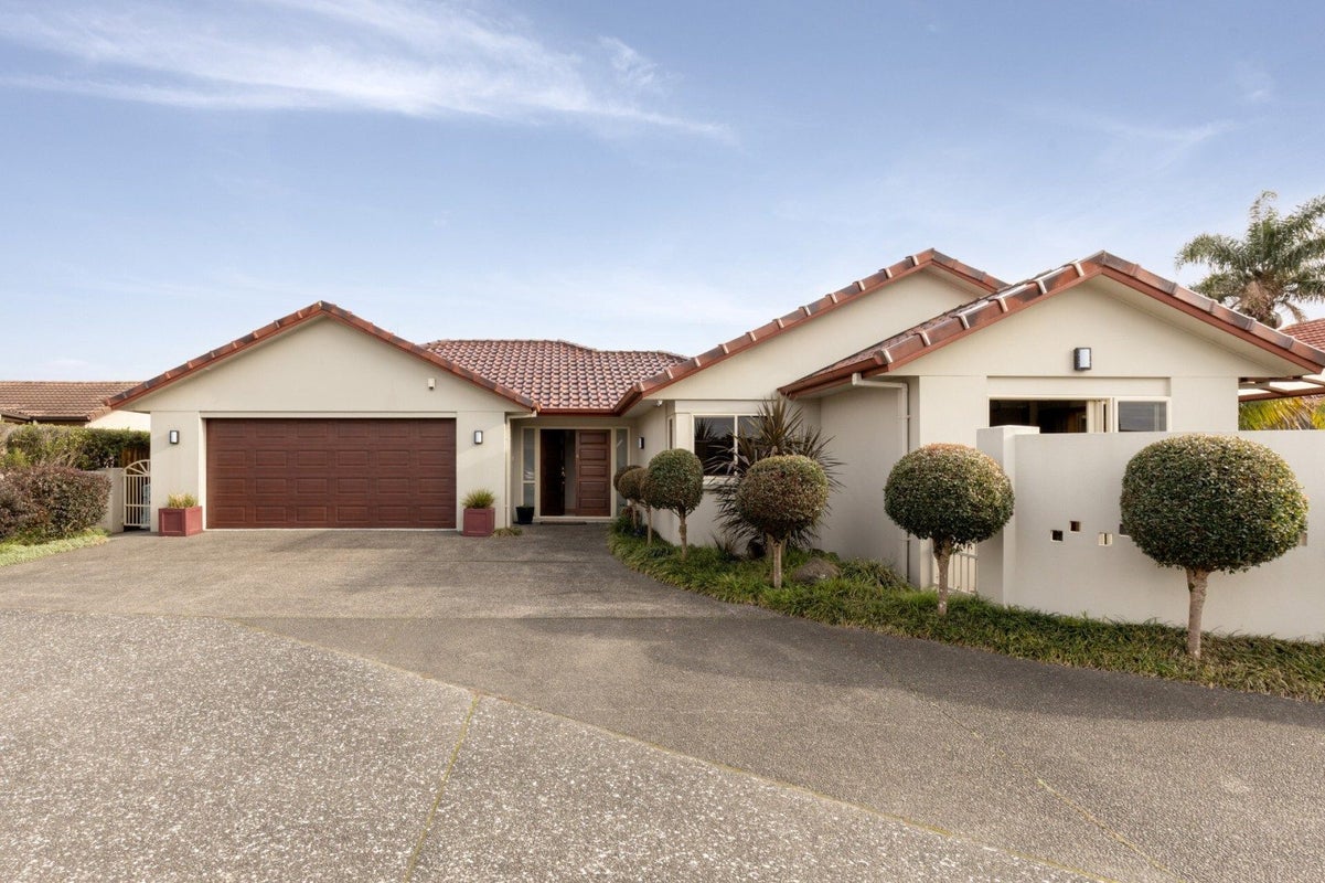 6 Cayman Key, Papamoa Beach, Papamoa - Carousel 1