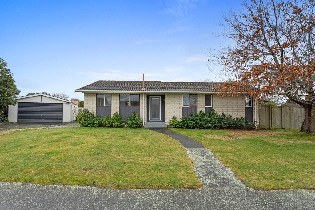 14 McKellar Place, Hornby, Christchurch - Carousel 1