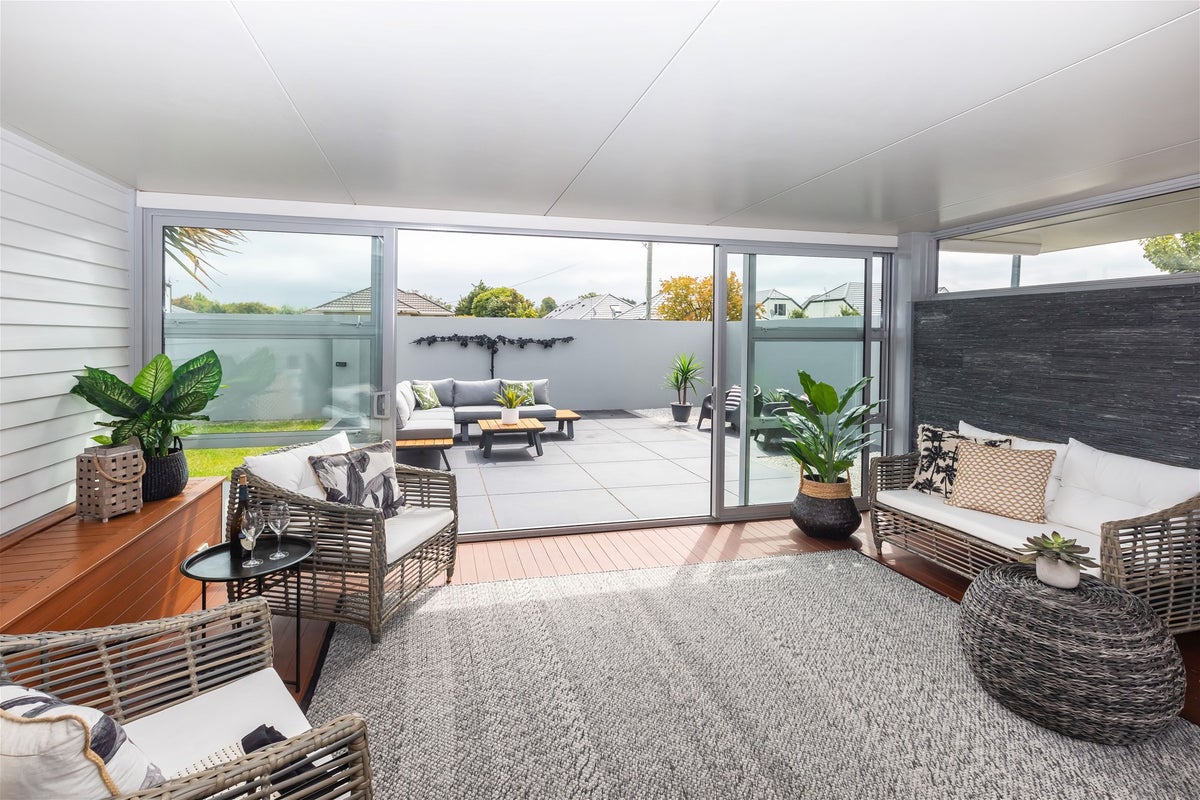 1/58 Bryndwr Road, Bryndwr, Christchurch - Carousel 2