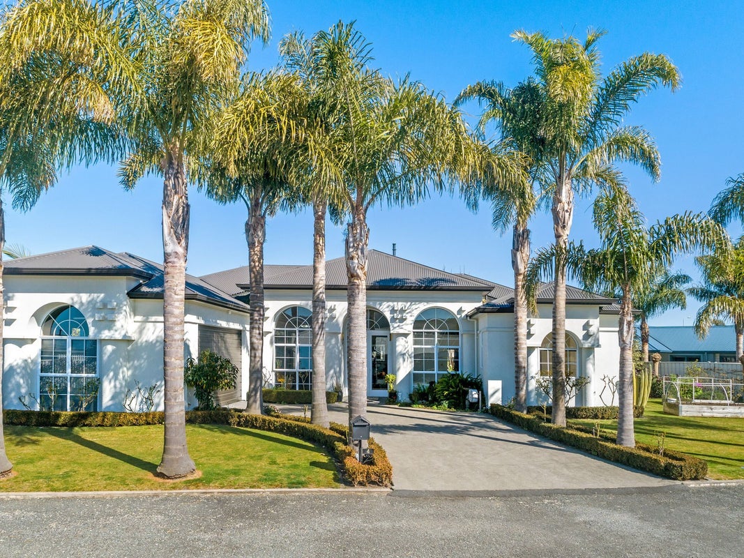 4 Joshua Lane, Lytton West, Gisborne, Gisborne - Carousel 1