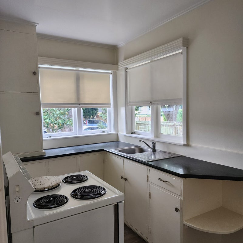 1-2/10 Inverary Avenue, Epsom, Auckland - Carousel 2