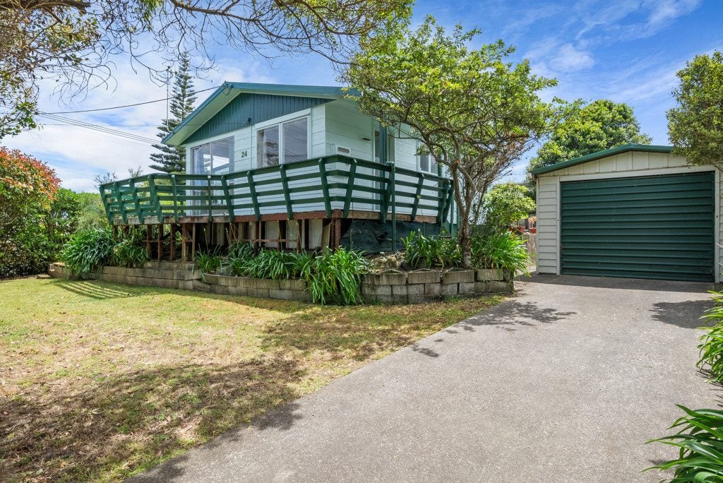 24 Ngaio Street, Otaki Beach, Otaki - Carousel 1