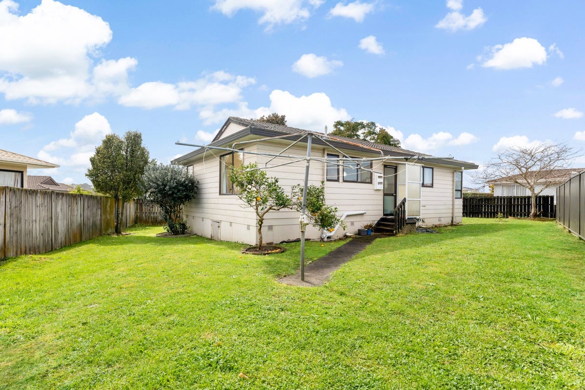 7 Elisa Lane, Ranui, Auckland - Carousel 2