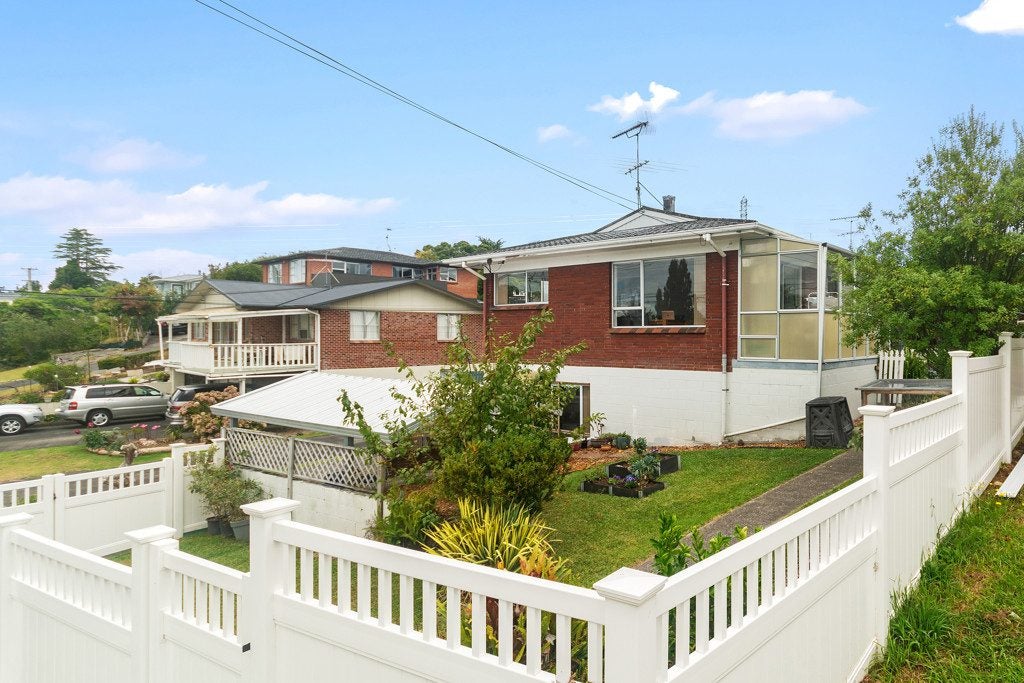 1/20 Merchant Avenue, Te Atatu South, Auckland - Carousel 2