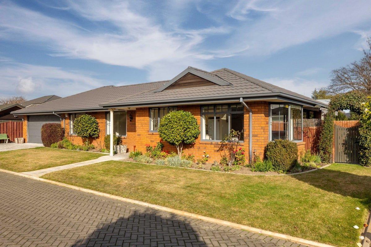 1/156 Blighs Road, Strowan, Christchurch - Carousel 18