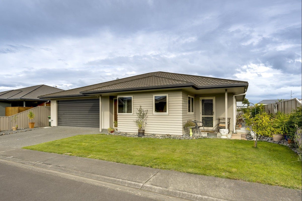 1109A Karamu Road North, Mayfair, Hastings - Carousel 1