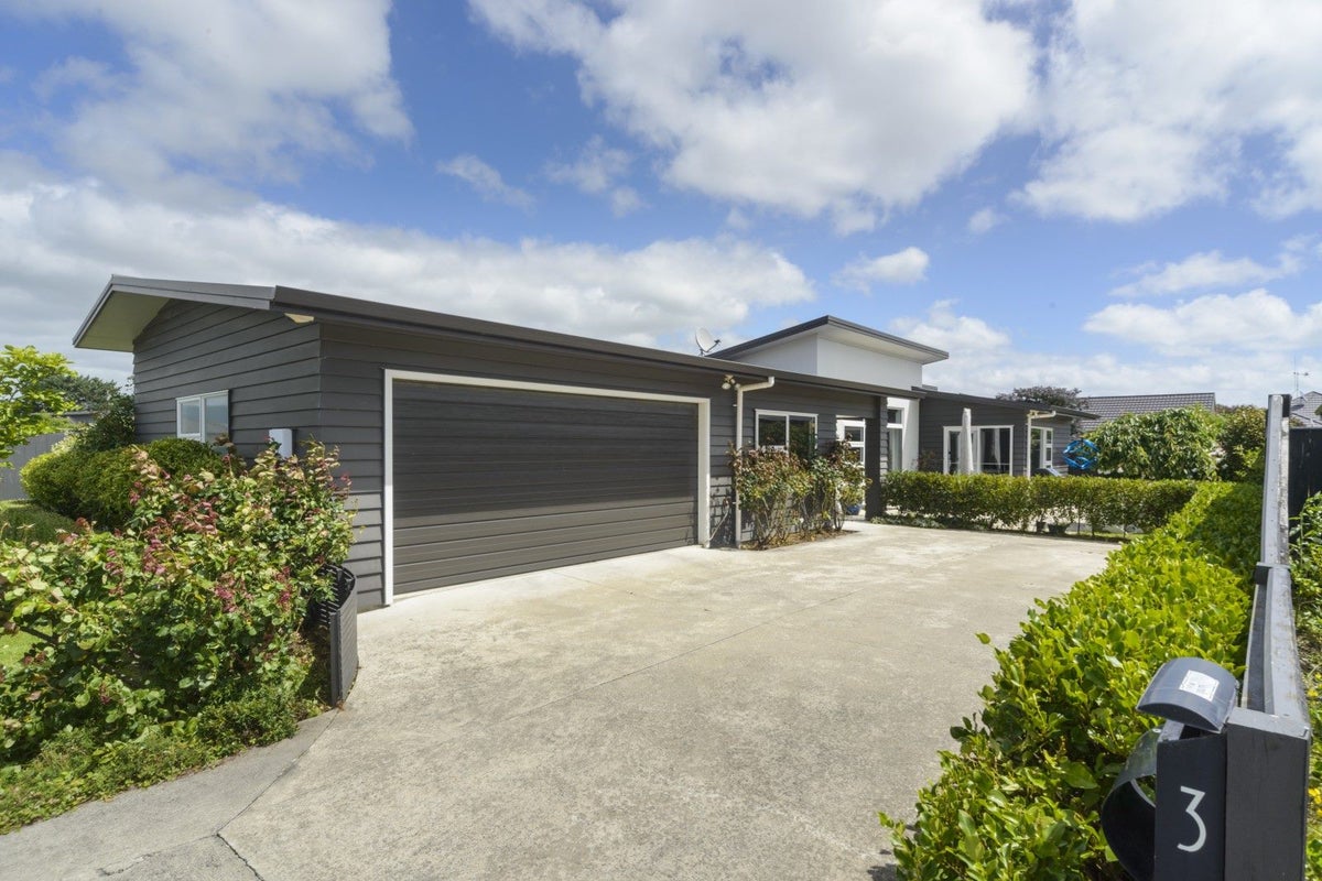 3 Levi Place, Kelvin Grove, Palmerston North - Carousel 35