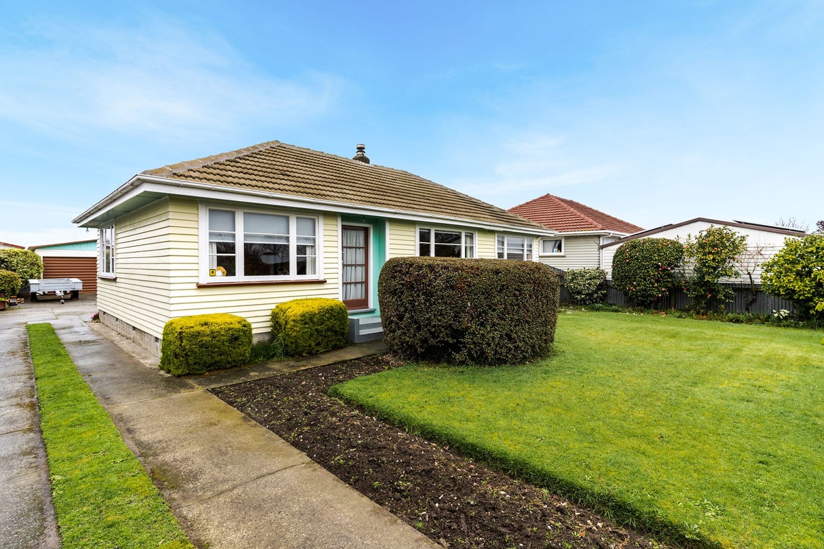 28 Tinokore Street, Hei Hei, Christchurch - Carousel 1