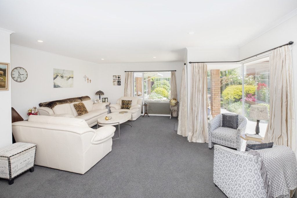 9 Tavistock Place, Russley, Christchurch - Carousel 2