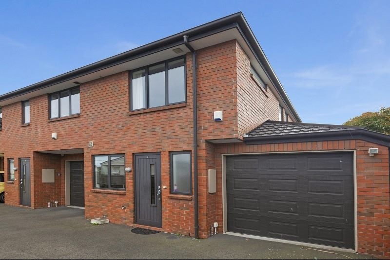 4/82 Packe Street, Edgeware, Christchurch - Carousel 1