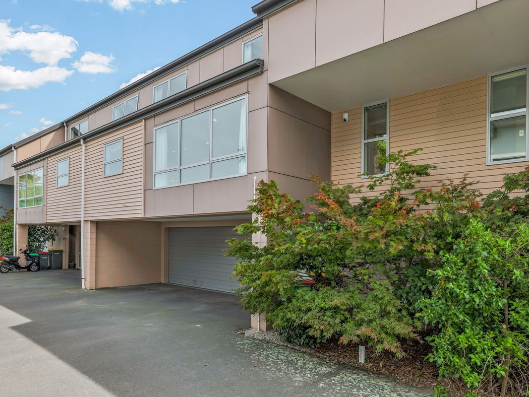 8B Broadbent Street, Riccarton, Christchurch - Carousel 1