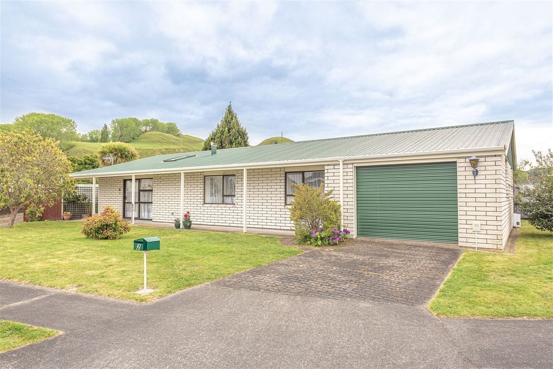 2 Ash Place, Aramoho, Whanganui - Carousel 1