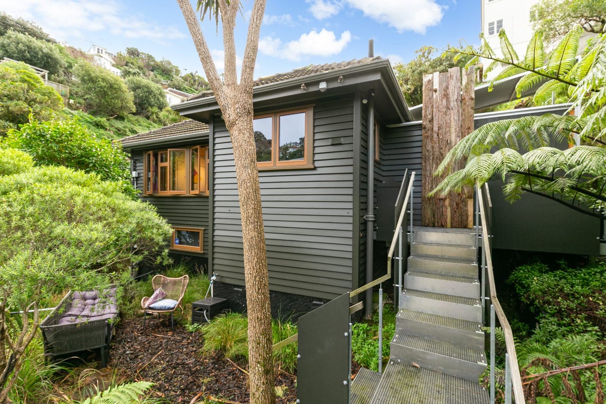 58 Norway Street, Aro Valley, Wellington - Carousel 1