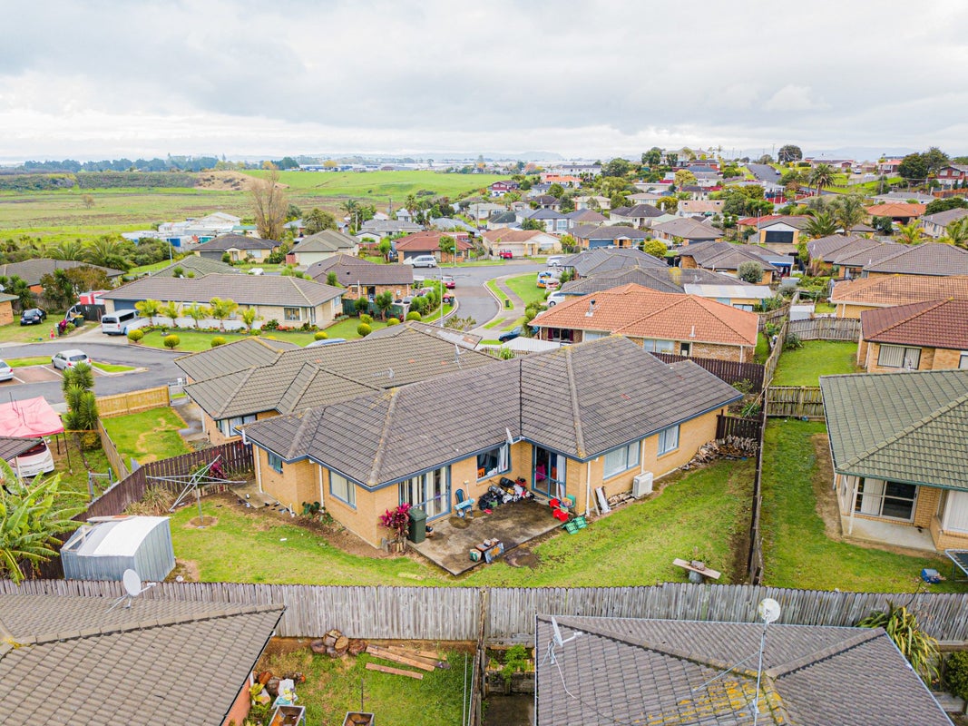 8 Orrell Place, Mangere, Auckland - Carousel 2