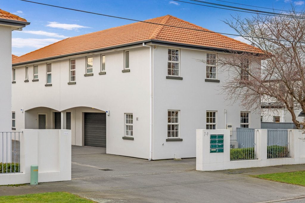 9E Crohane Place, Addington, Christchurch - Carousel 1