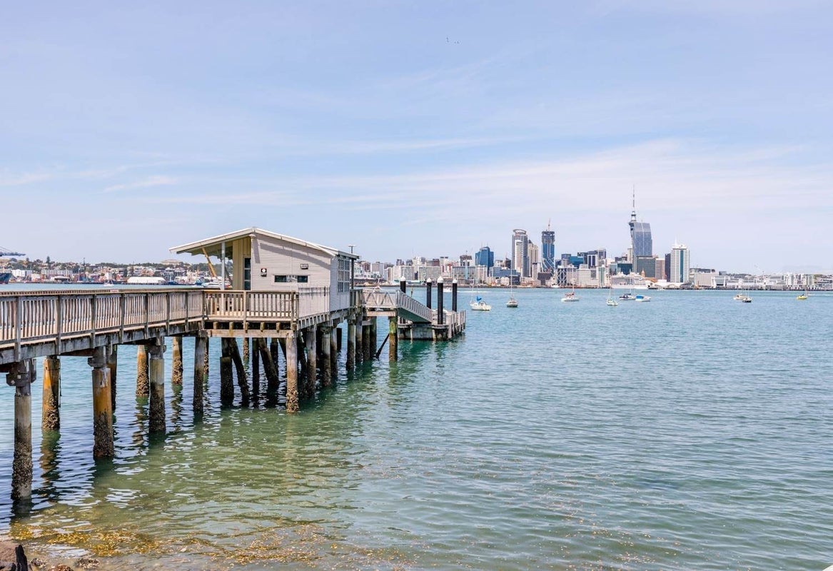 2/134 Calliope Road, Stanley Point, Auckland - Carousel 10