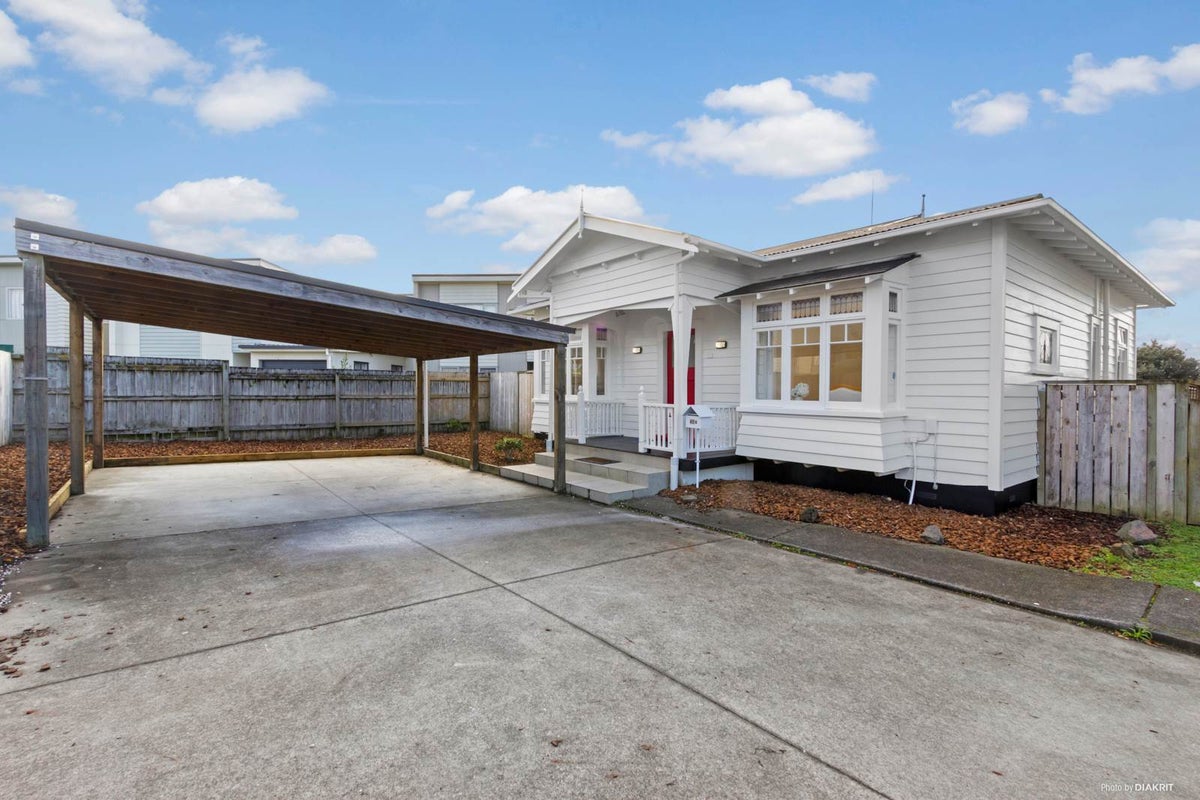 45G Swanson Road, Henderson, Auckland - Carousel 1