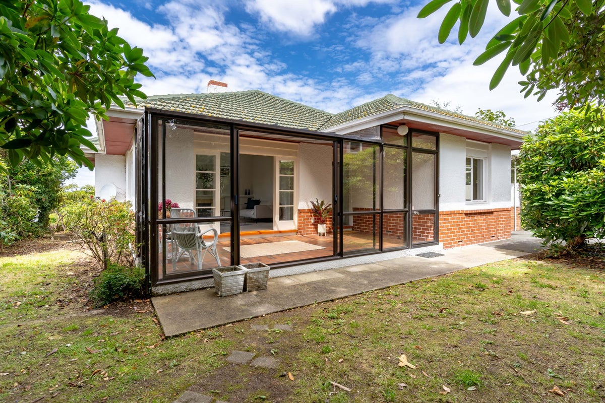 5 Leven Street, Roslyn, Dunedin - Carousel 1