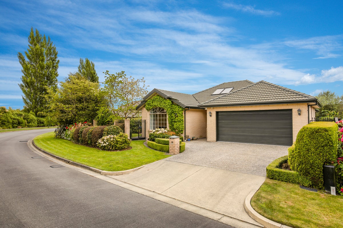 15 Caleb Place, Northwood, Christchurch - Carousel 1