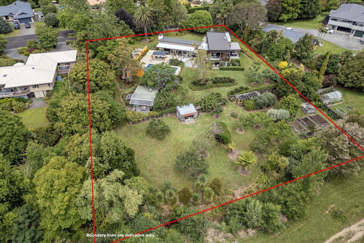 14 Herbert Drive, Whangamata, Whangamata - Carousel 2