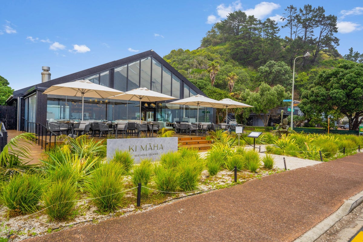 7 Onetangi Road, Onetangi, Waiheke Island - Carousel 10