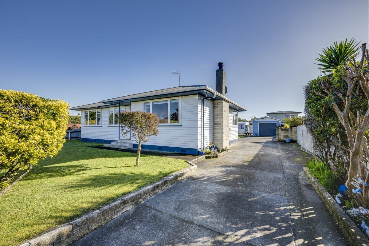 36 Arthur Hobson Avenue, Pirimai, Napier - Carousel 2