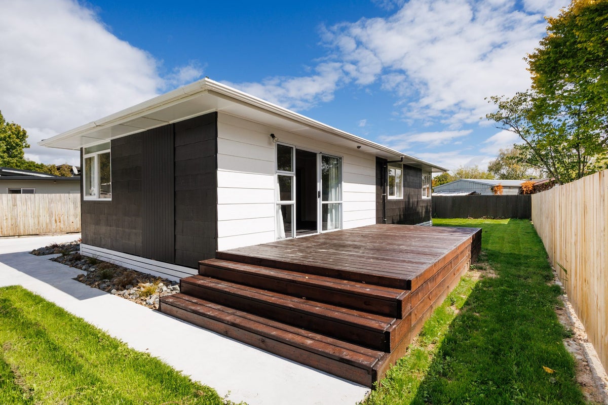 66A Ruamahanga Crescent, Terrace End, Palmerston North - Carousel 12