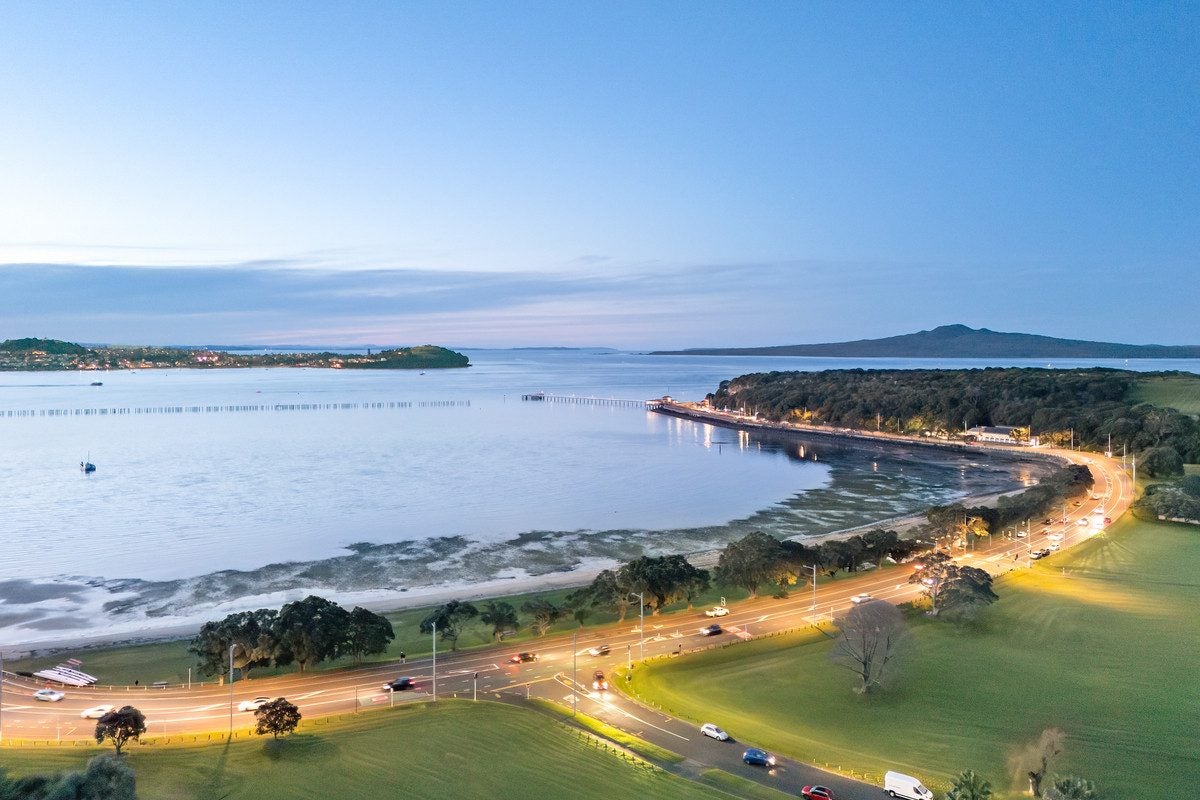15 Okahu Street, Orakei, Auckland - Carousel 1