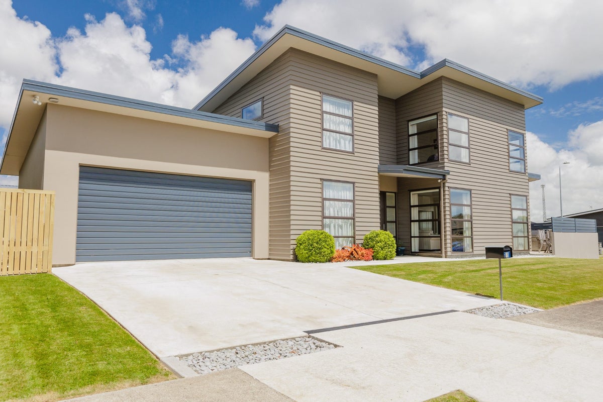 18 Balrickard Way, Milson, Palmerston North - Carousel 30
