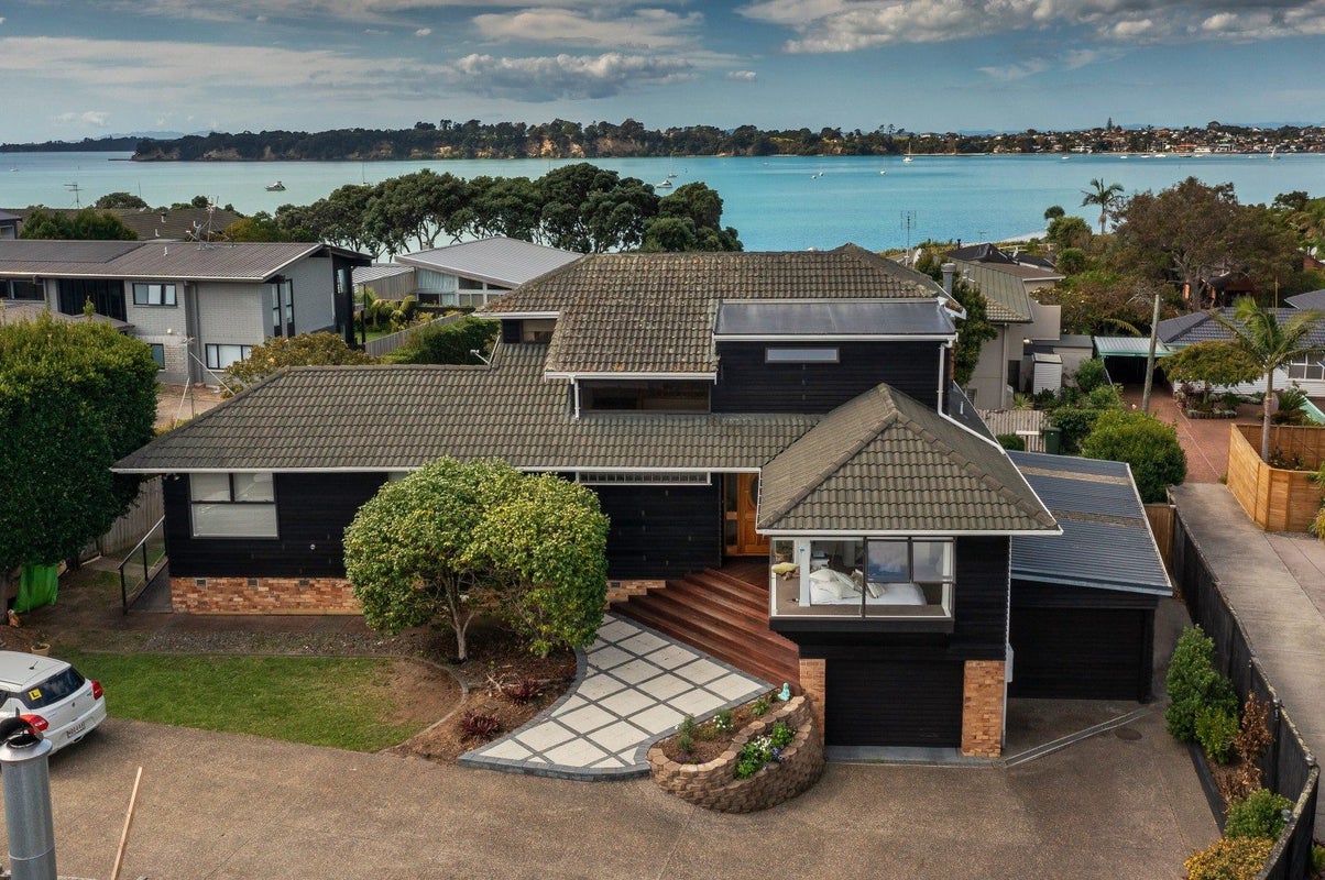 303 Riddell Road, Glendowie, Auckland - Carousel 2