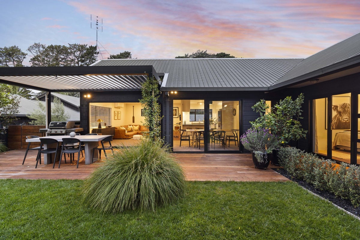 3/488 Riddell Road, St Heliers, Auckland - Carousel 2