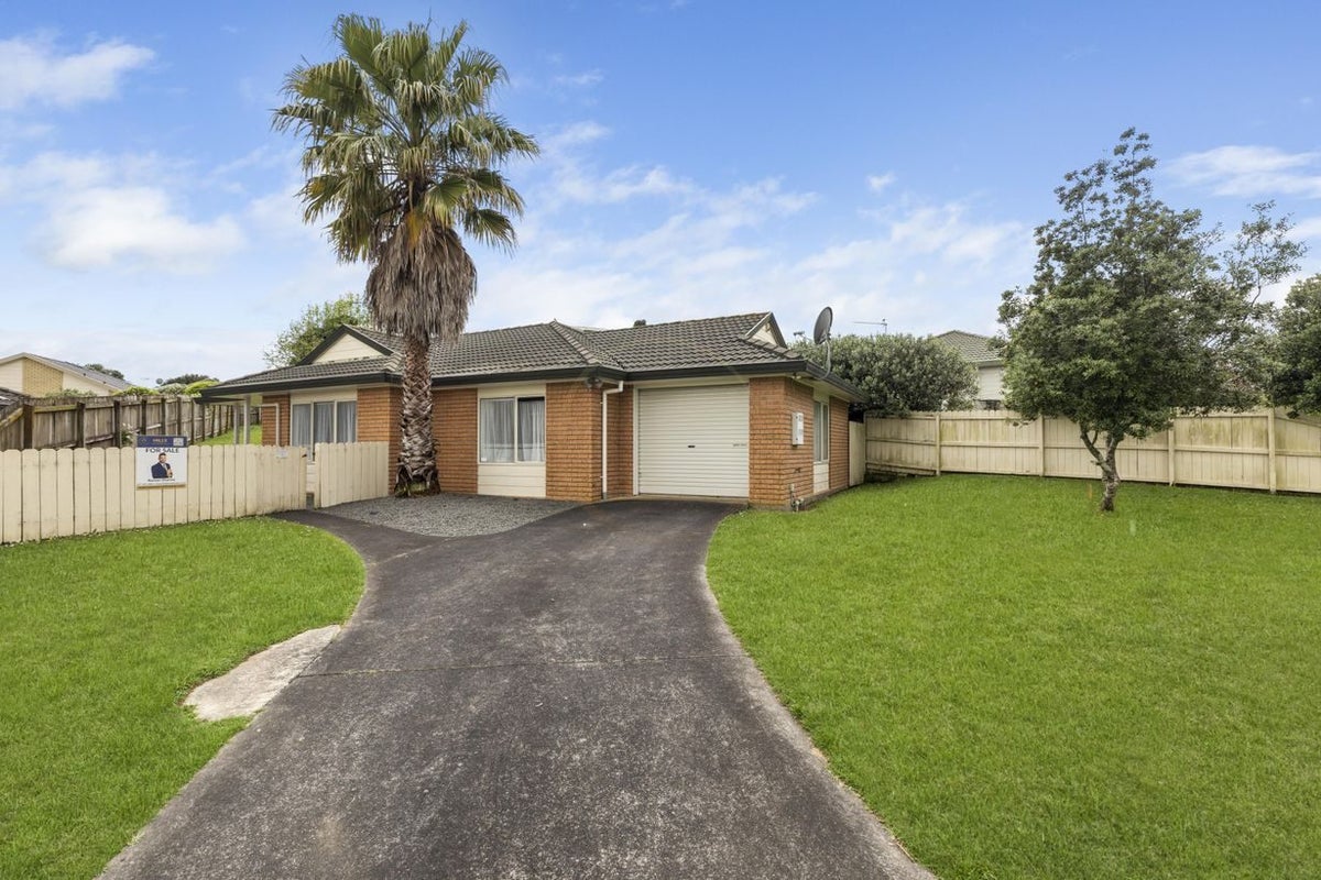 3 Bernina Place, Weymouth, Auckland - Carousel 1