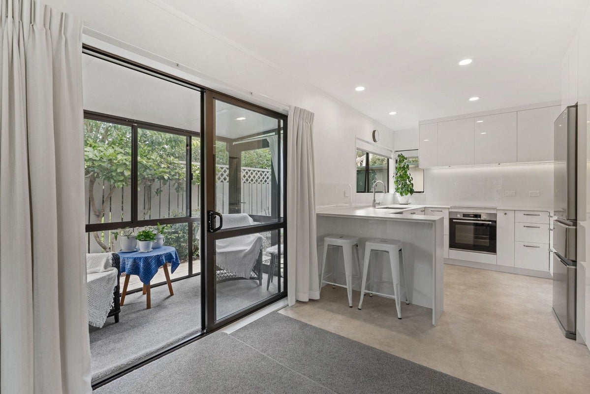 7 Wooding Lane, Kensington, Whangarei - Carousel 2