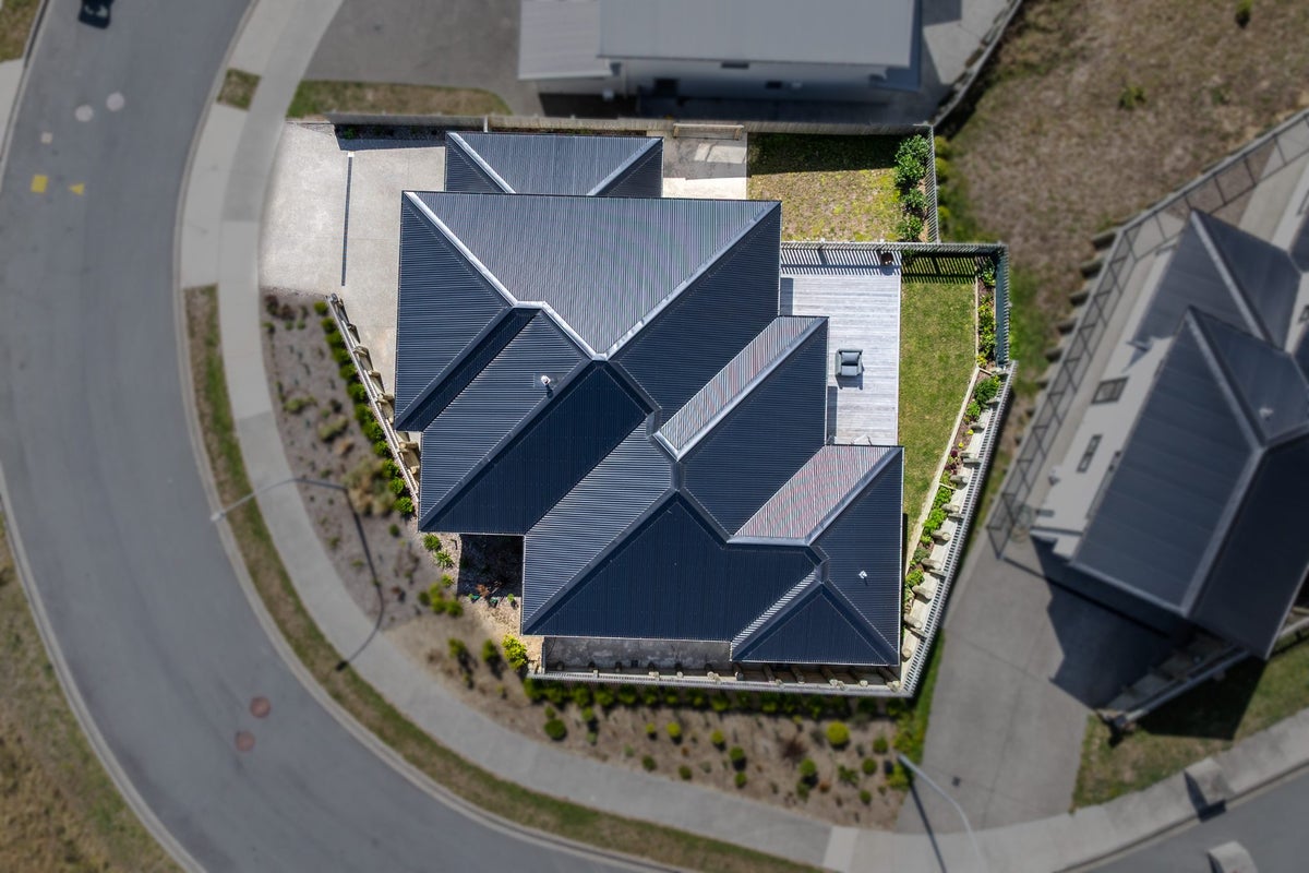 17 Prestwich Rise, Churton Park, Wellington - Carousel 23
