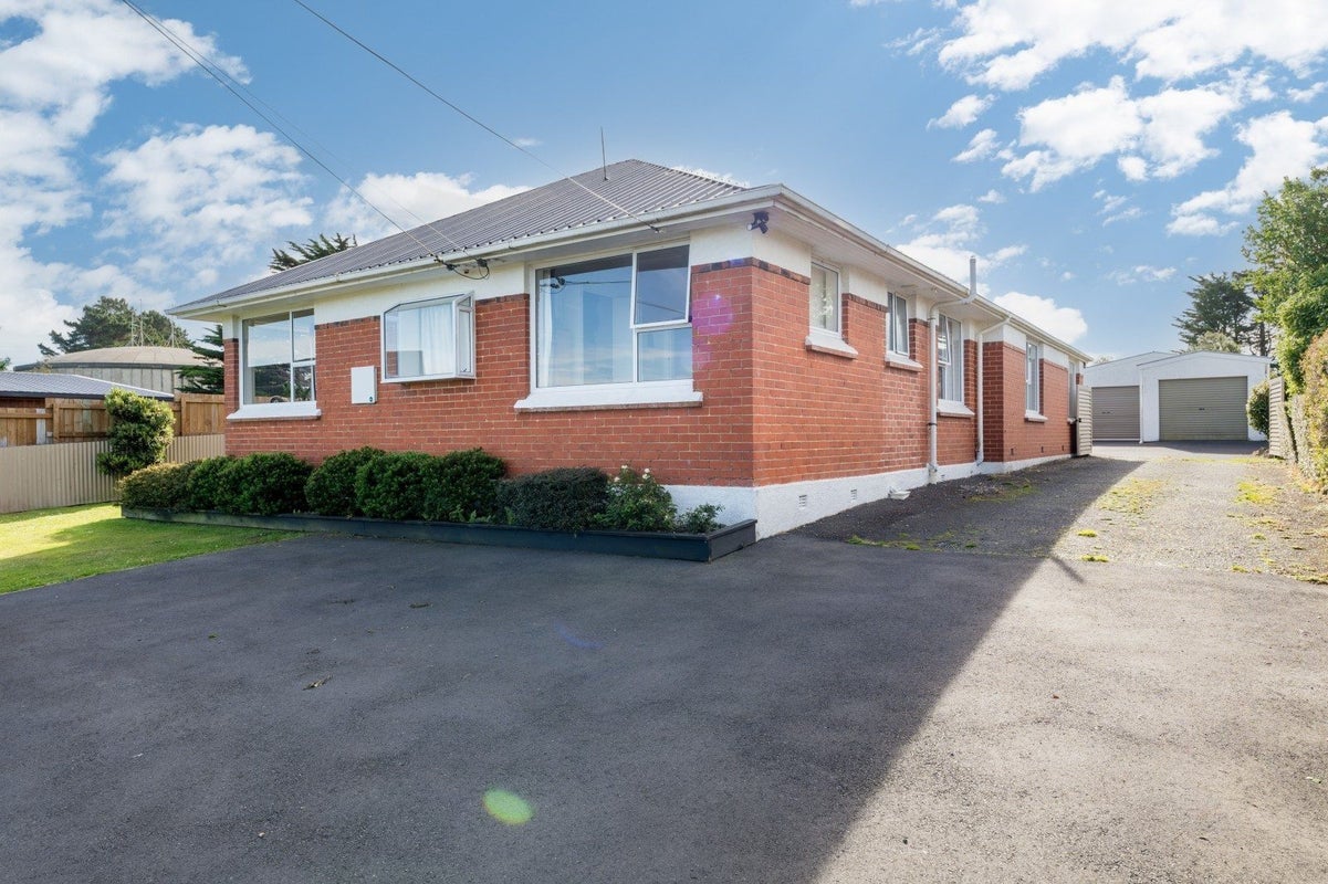 309 Highcliff Road, Highcliff, Dunedin - Carousel 2