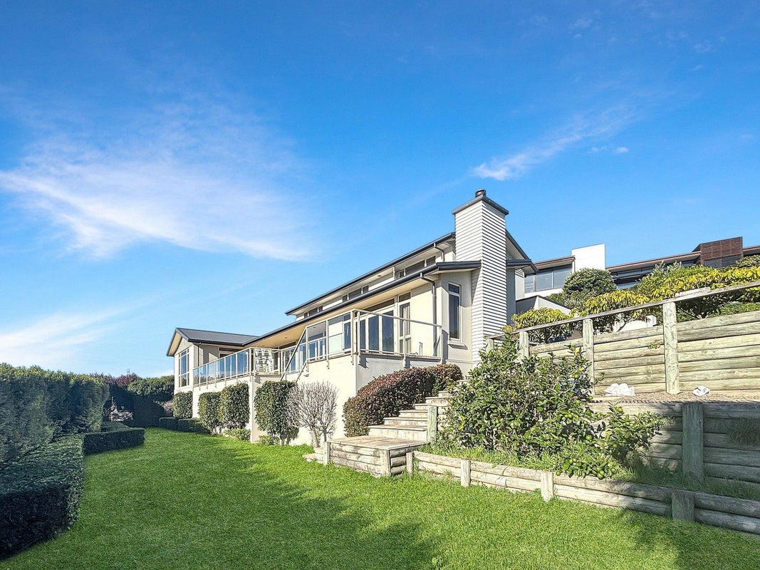 5 Olmstead Lane, Huntsbury, Christchurch - Carousel 1