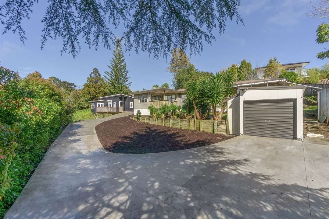3 Pounamu Avenue, Greenhithe, Auckland - Carousel 1
