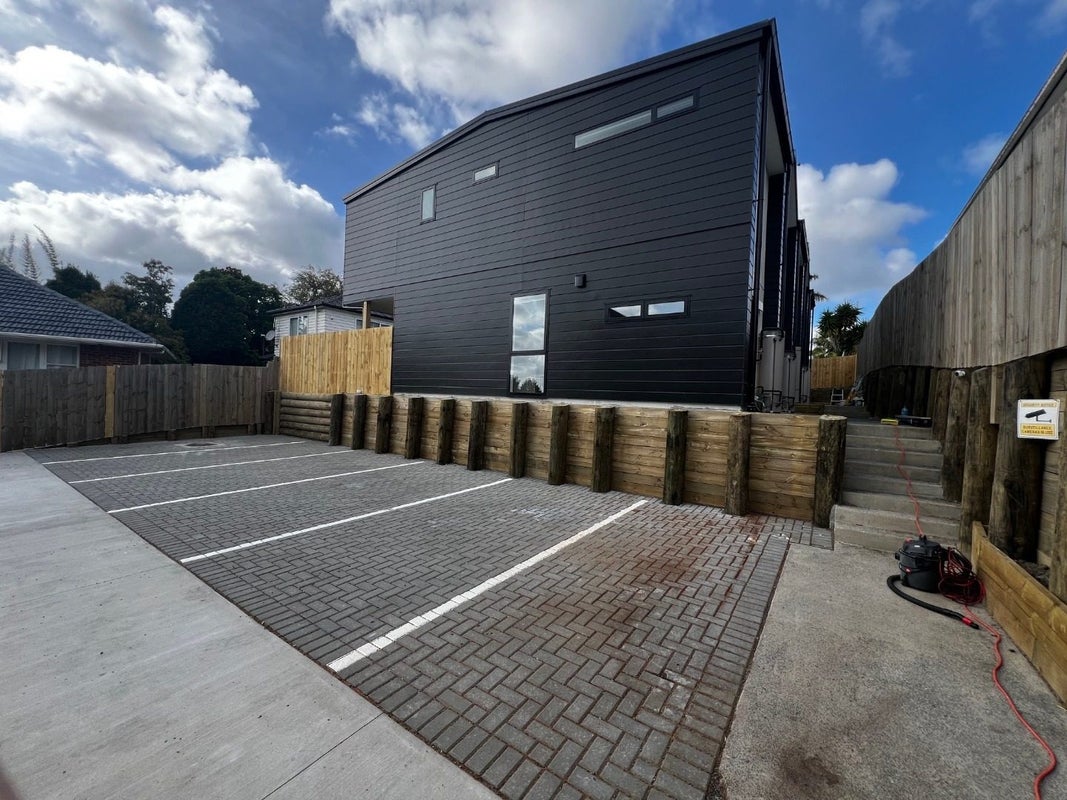 3/21 Divich Avenue, Te Atatu South, Auckland - Carousel 13