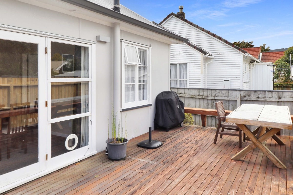 19 Wheatley Street, Naenae, Lower Hutt - Carousel 12