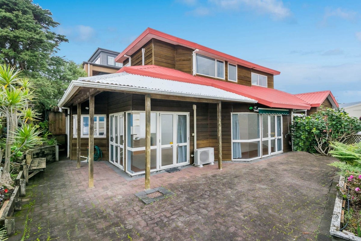 705A Beach Road, Browns Bay, Auckland - Carousel 14