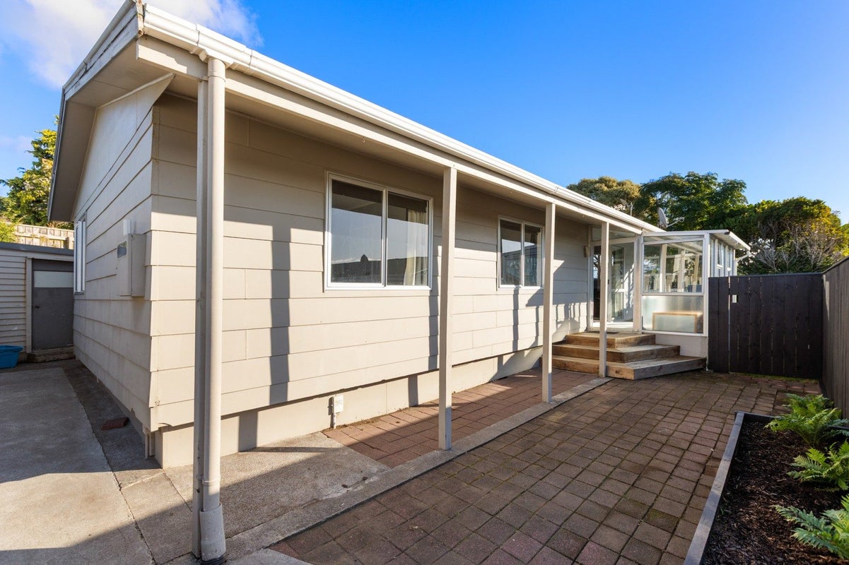 31 Silvan Place, Bell Block, New Plymouth, Taranaki - Carousel 1