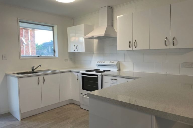 3/213 Penrose Road, Mount Wellington, Auckland - Carousel 2