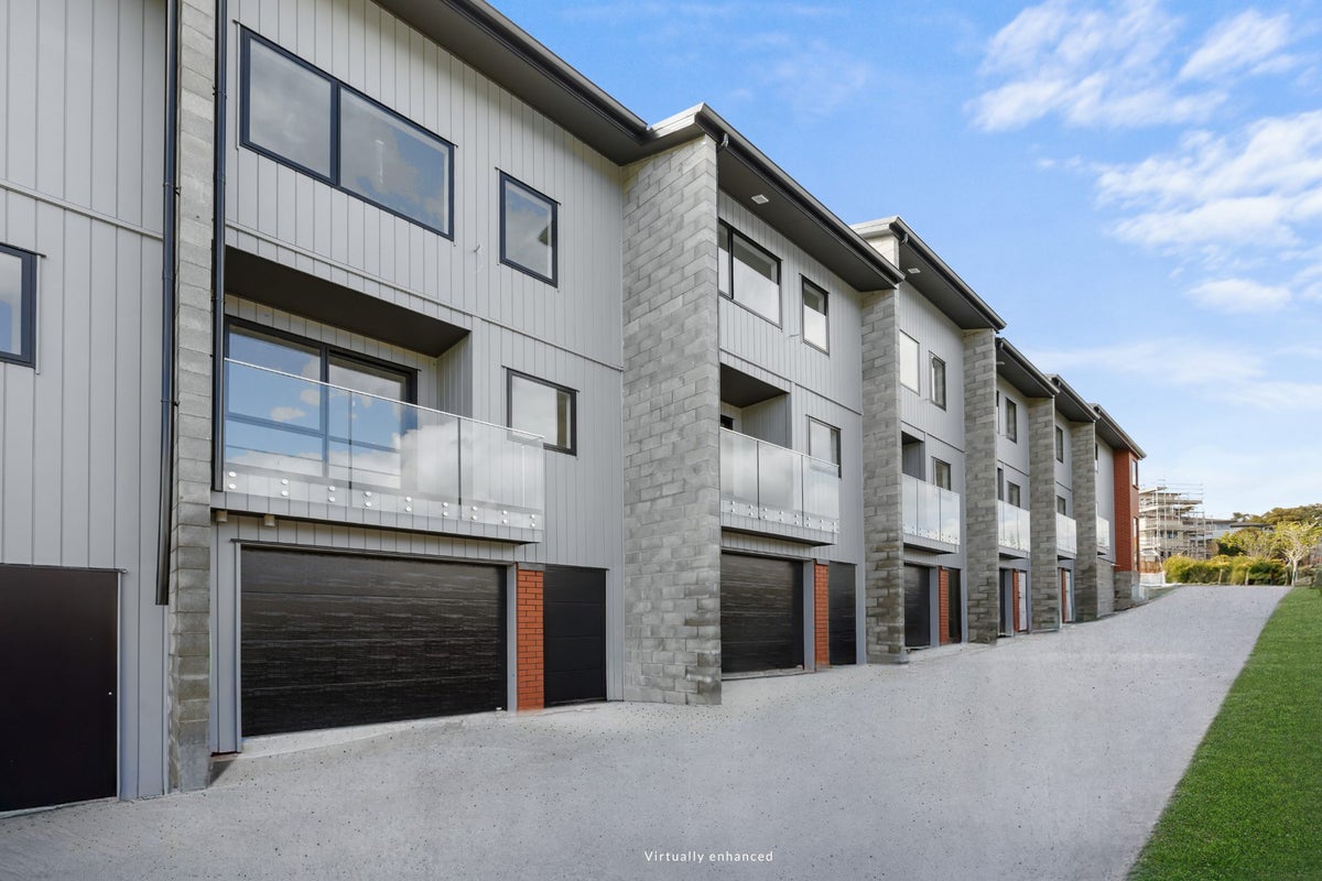 21 Valonia Street, New Windsor, Auckland - Carousel 2